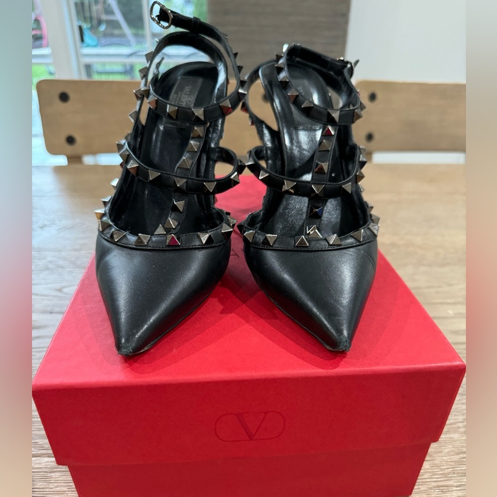 Valentino ROCKSTUD ANKLE STRAP PUMP - Picture 2 of 4